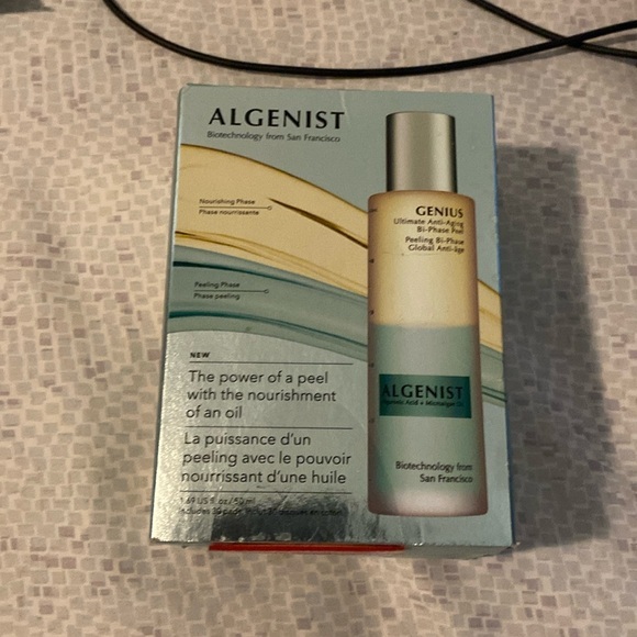 Algenist bi-phase peel - Picture 1 of 4